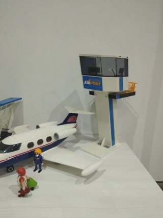 Aeropuerto Playmobil con Avión y Torre