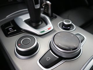Alfa Romeo Stelvio 2.2 Diésel 154kW (210CV) Veloce Q4