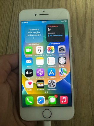 iPhone 8
