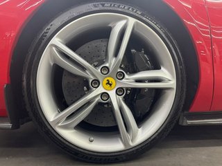 Ferrari 296 3.0 V6 GTB 610 kW (830 CV)