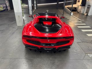 Ferrari 296 3.0 V6 GTB 610 kW (830 CV)