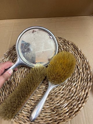 Juego tocador antiguo espejo y cepillo