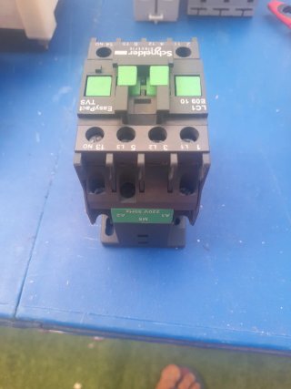 Contactor Schneider Electric LC1 E09 10