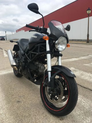 Ducati Monster 695 Negra