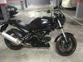 Ducati Monster 695 Negra