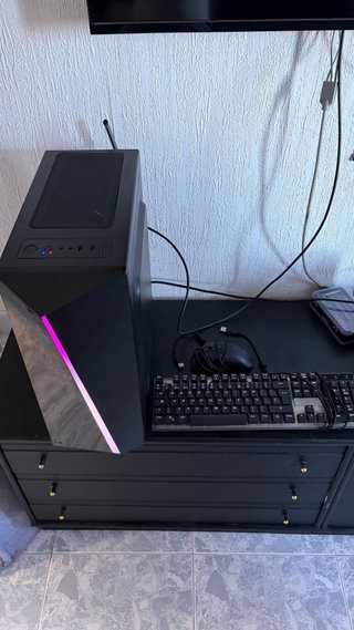 PC Gaming Negro con Teclado y Ratón
