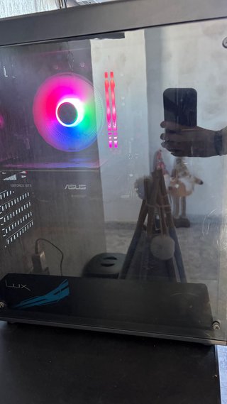 PC Gaming Negro con Teclado y Ratón
