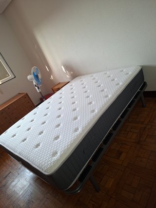 Colchón y somier 1,35 m nuevos