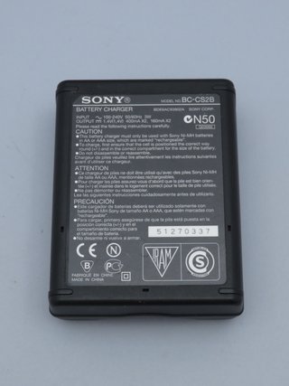 Cargador Baterías Sony AA/AAA Ni-MH BC-CS2B