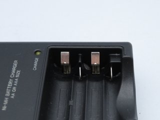 Cargador Baterías Sony AA/AAA Ni-MH BC-CS2B
