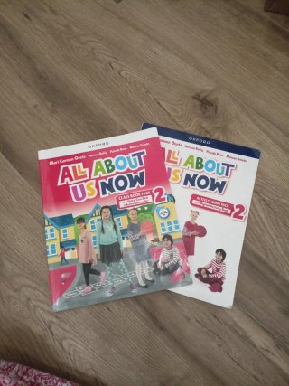 All about Us Now 2 Class Book (Spain)