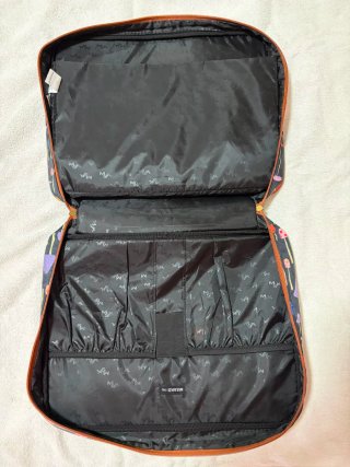 Funda portátil Misako con estampado de setas