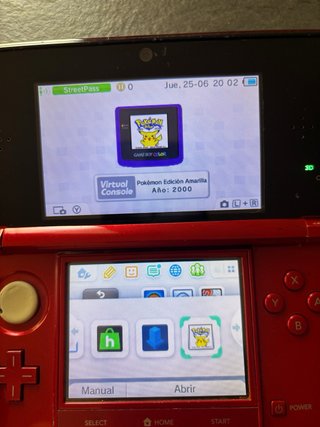 Nintendo 3DS Roja + 9 Juegos Pokémon