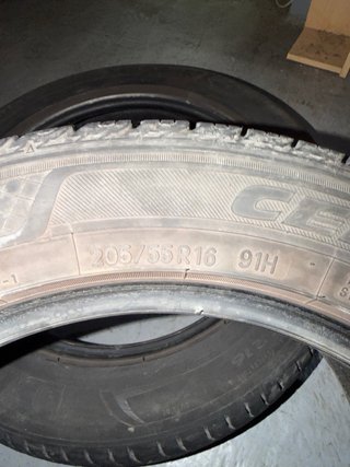 4 Neumáticos Michelin y Toyo Racing 70%