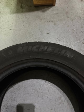 4 Neumáticos Michelin y Toyo Racing 70%