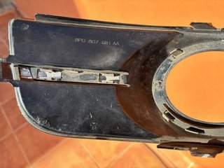 Embellecedor Antiniebla Audi A3 Negro Cromado