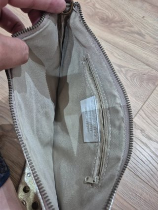 Bolso de piel plateado. Dorada. Como NUEVO.
