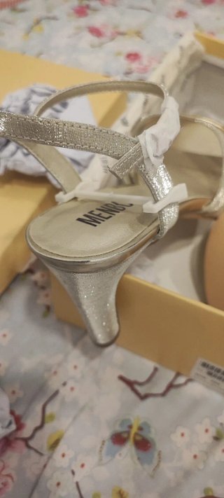 Sandalias doradas y plateadas talla 41