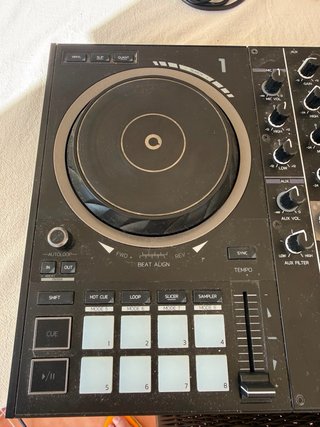 Mesa de mezclas Hercules Inpulse 500