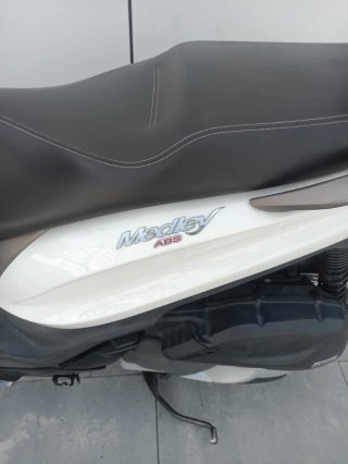 Piaggio Medley 125 cc Gris/Blanco