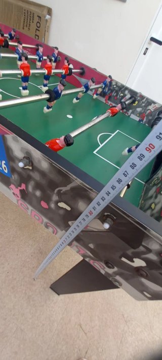 Futbolín con patas