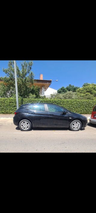 Opel Astra 2021