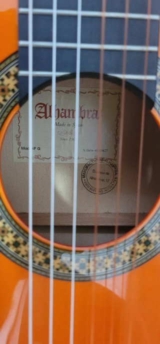 Alhambra 4F Guitarra Flamenca