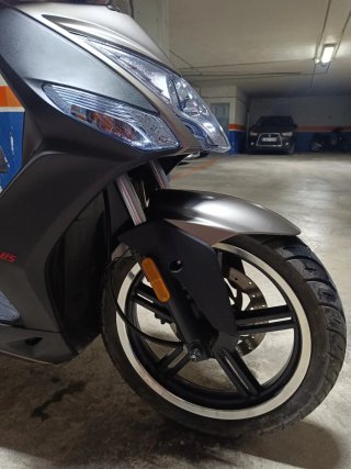 Kymco Agility City 125cc Marrón