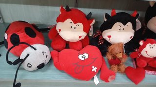 Liquidación de peluches.