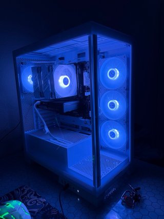 PC Gamer Blanco con Ventana