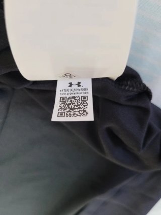 Camiseta Under Armour talla L original a estrenar.