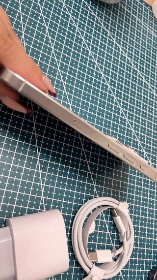 iPhone 15 Pro 128GB Blanco Titanio