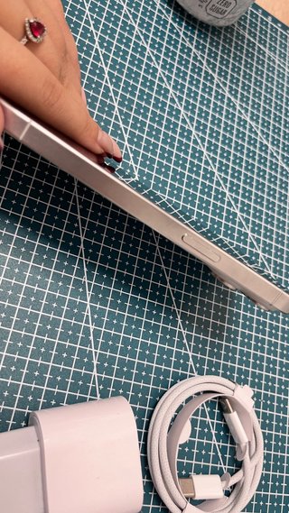 iPhone 15 Pro 128GB Blanco Titanio