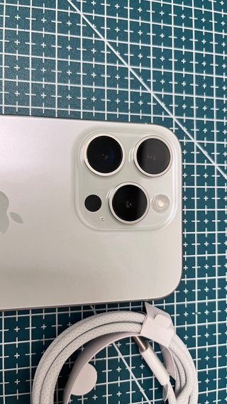 iPhone 15 Pro 128GB Blanco Titanio