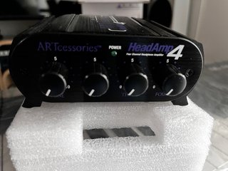 Amplificador Auriculares ART HeadAmp 4