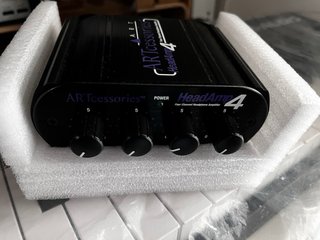 Amplificador Auriculares ART HeadAmp 4