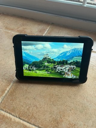 Tablet Rugerizada IP 67 8” Windows 10 4GB RAM, 4G
