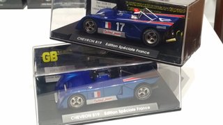 2 Coches Scalextric Chevron B19 Edición Francia