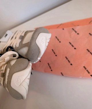 New Balance Beige/Blanco