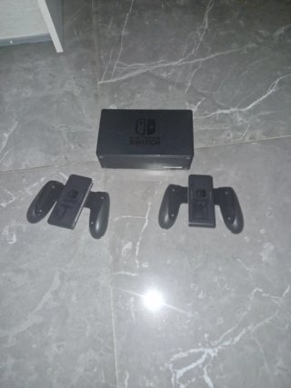 Nintendo Switch Dock + 2 Mandos Adaptativos