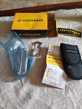 Multiherramienta Leatherman Sidekick 831439