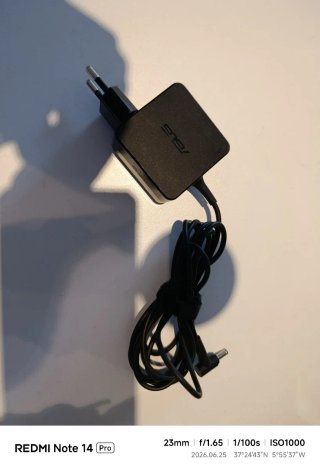 Cargador ASUS AC Adaptor 18V 1.75A