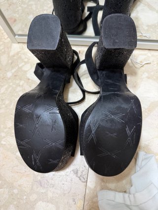 Sandalias tacón medio DANIELA VEGA negras