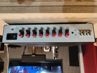 Amplificador Nuforce MCA-20 8 Canales Negro