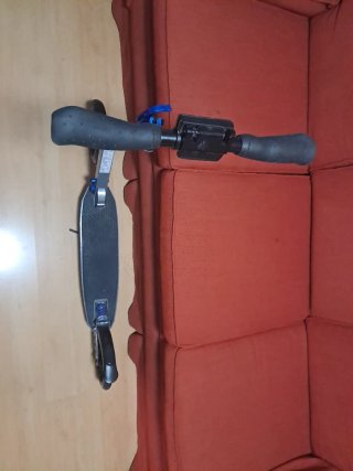 Patinete plegable negro y azul precio negociable