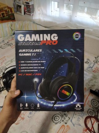Auriculares con micrófono Gaming Station Pro.