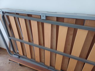 Somier de madera y metal