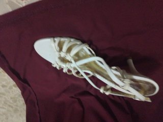 Sandalias blancas tacón bajo