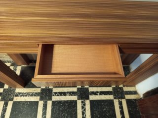 Consola recibidor madera zebrano diseño moderno