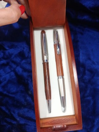 Estuche para bolígrafos de madera